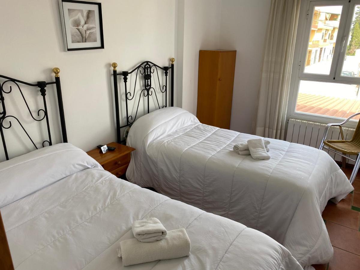 Meson Ronda Hotel Baza Bagian luar foto